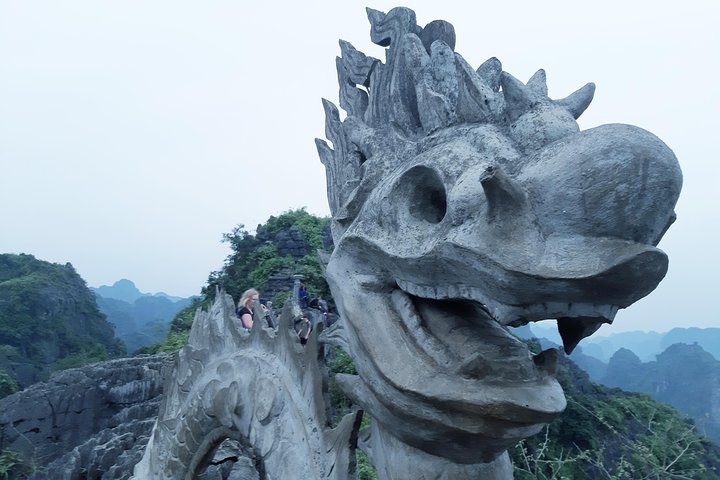 Ninh Binh Day Tour from Hanoi with Boat and Bike