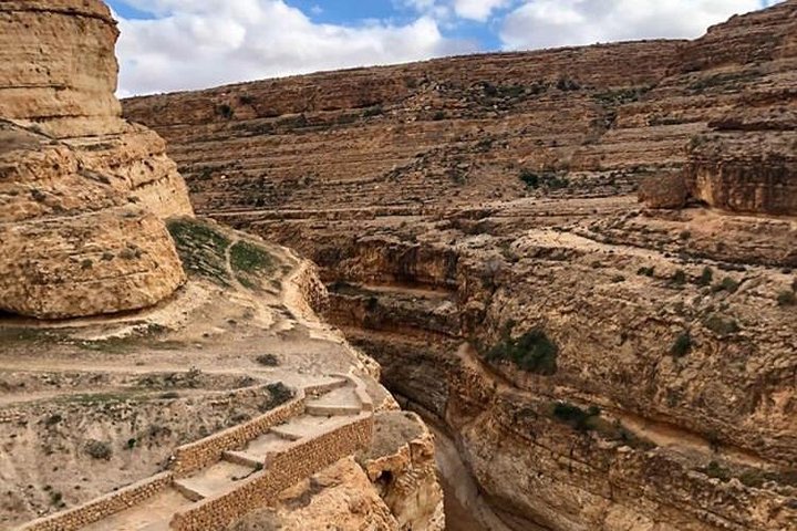 Half-day excursion the mountain oases from Tozeur
