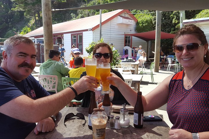 Wellington City to Coast Highlights Tour (with Lunch)
