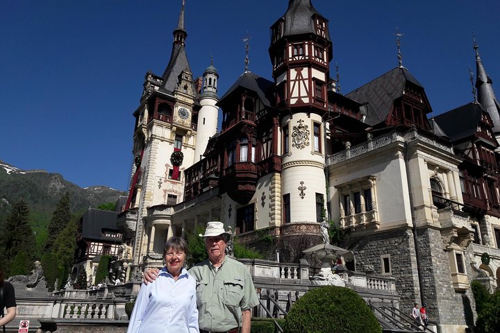 3 Castles Brasov |Mercedes & Hotel Pickup| Peles Bran Cantacuzino