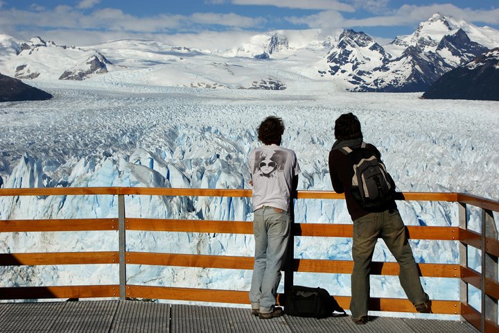 Perito Moreno Glacier Full Day Tour with Optional Boat Safari