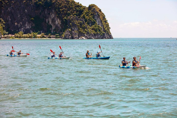 Kayaking at Lan Ha Bay