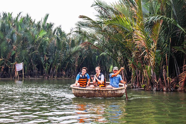 Cooking Class Hoi An:Local Market, Basket Boat, Fishing & Cooking