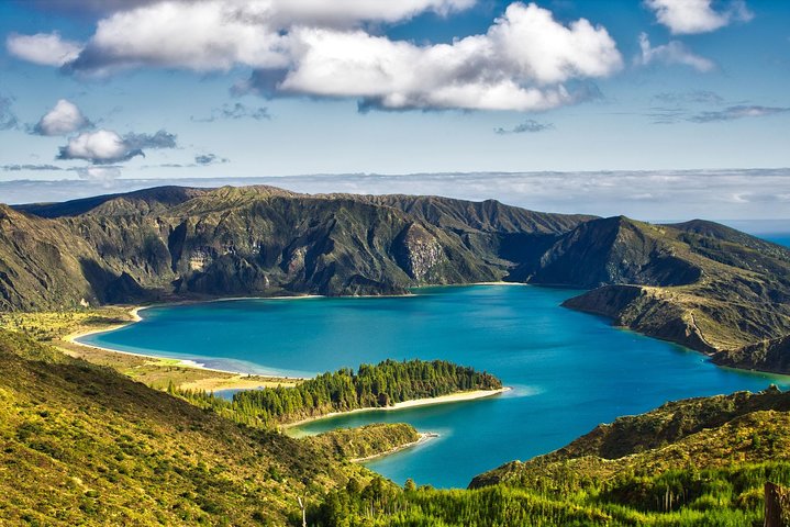Essential San Miguel: 2 Day-Tour of Natural Wonders & Top Spots