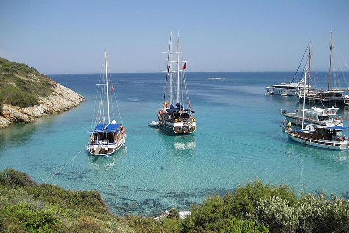 Bodrum Private Luxury Gulet Cruise – Swim, Lunch, Hidden Bays