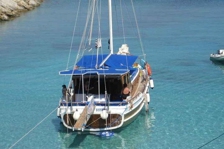 Bodrum Private Luxury Gulet Cruise – Swim, Lunch, Hidden Bays