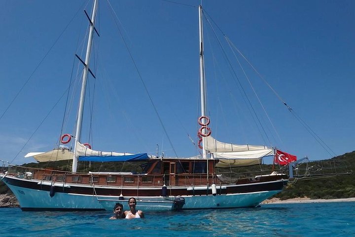 Bodrum Private Luxury Gulet Cruise – Swim, Lunch, Hidden Bays