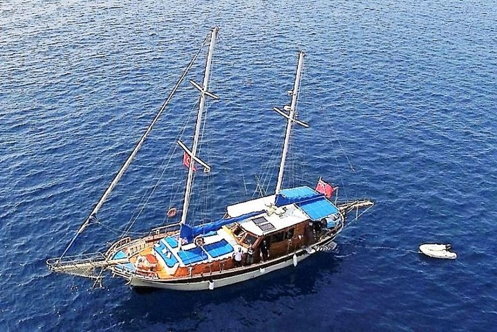 Bodrum Private Luxury Gulet Cruise – Swim, Lunch, Hidden Bays