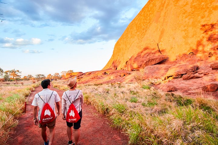 Uluru Morning Guided Base Walk