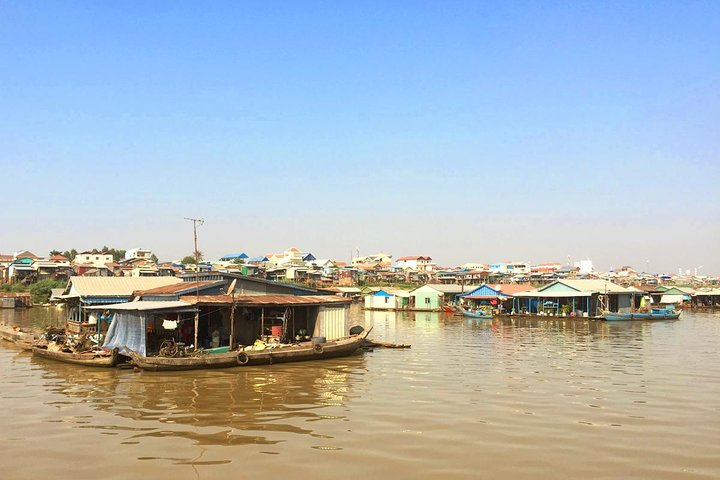 Oudong and Koh Chen Island - Full Day Cruise & Tour with English speaking guide