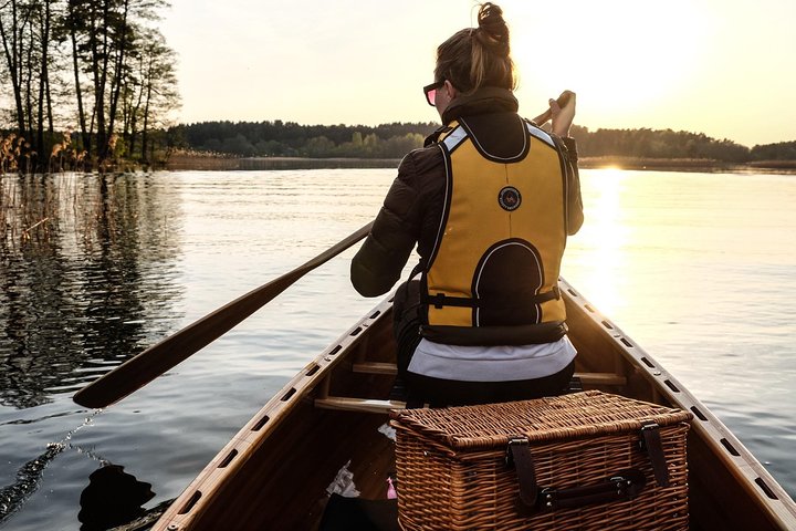 CASTLE ISLAND - Premium guided canoe tour at Trakai Historical Park