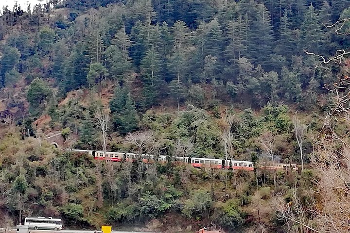 Guided 10 Days Private Himachal Pradesh Tour with Taxi Service