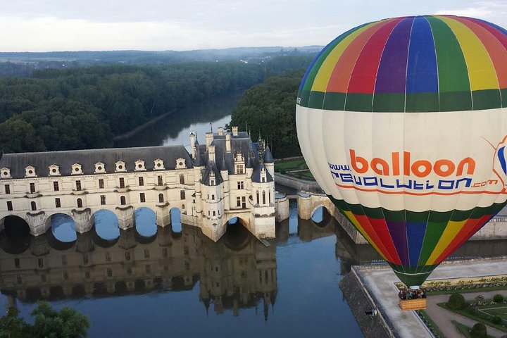 Hot-Air Balloon Ride over the Loire Valley, Amboise or Chenonceau