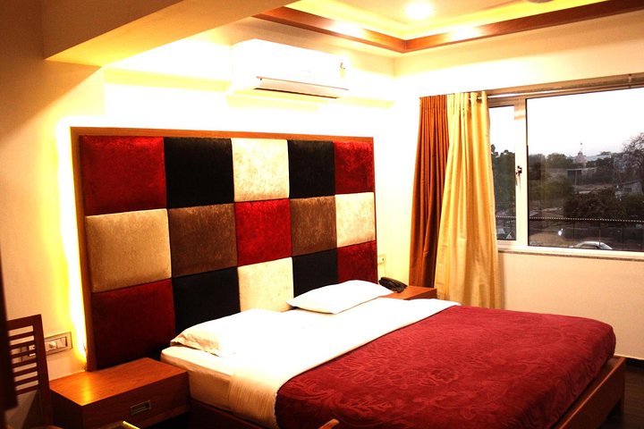 02 Nights & 03 Days Tour Of Bhuj