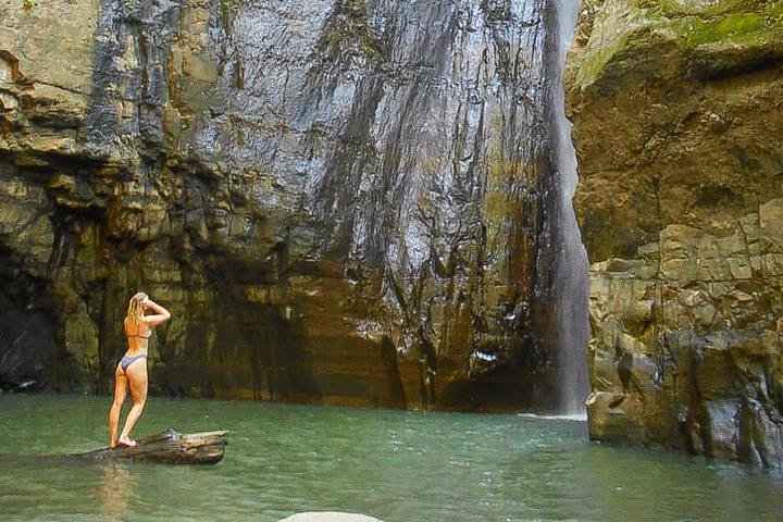 Tamanique Waterfalls Tour from Surf City