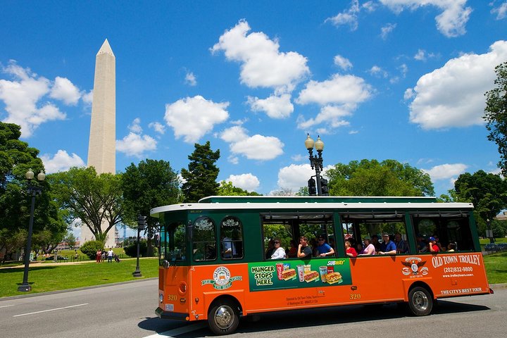 Washington DC Hop-On Hop-off Trolley Tour with 15 Stops