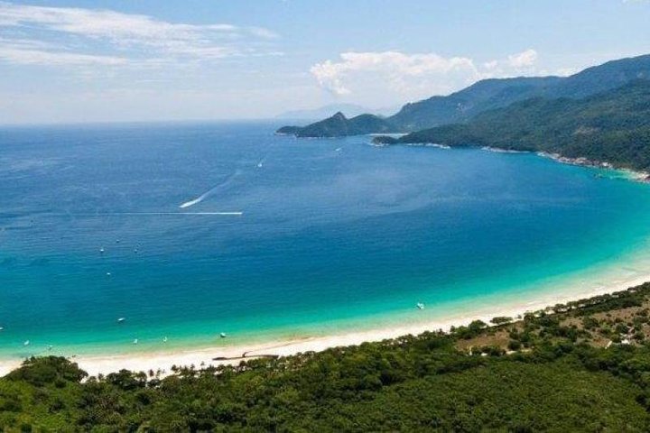 From Ilha Grande: Shared shuttle transfer to Paraty