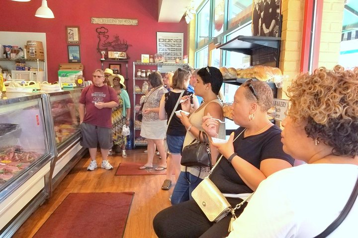 Top 10 Sites + Bites of Cincinnati Tour with Riverside Food Tours