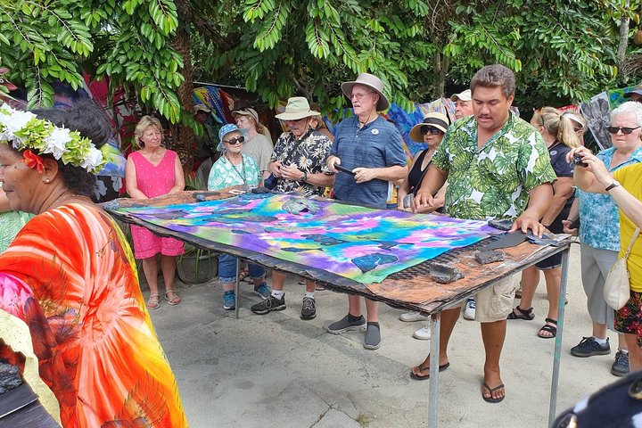Bora Bora: Half Day Island 4WD Guided Tour