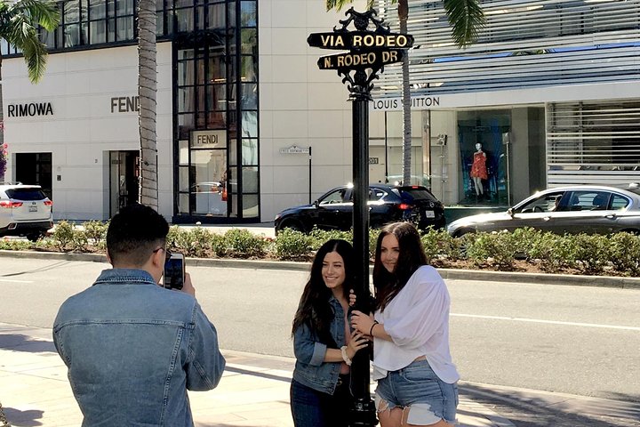 Full-Day Iconic Sights of LA, Hollywood, Beverly Hills, Beaches and More