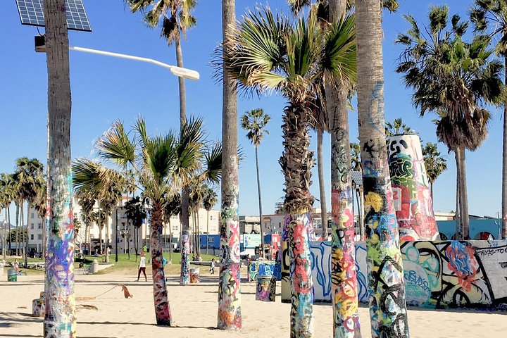 Full-Day Iconic Sights of LA, Hollywood, Beverly Hills, Beaches and More