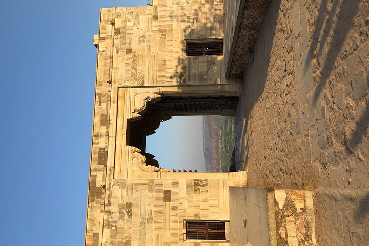 One Way Transfer From Bundi To Udaipur Drop With Chittorgarh Fort