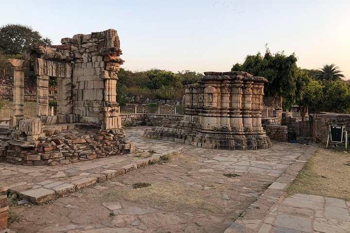 One Way Transfer From Bundi To Udaipur Drop With Chittorgarh Fort