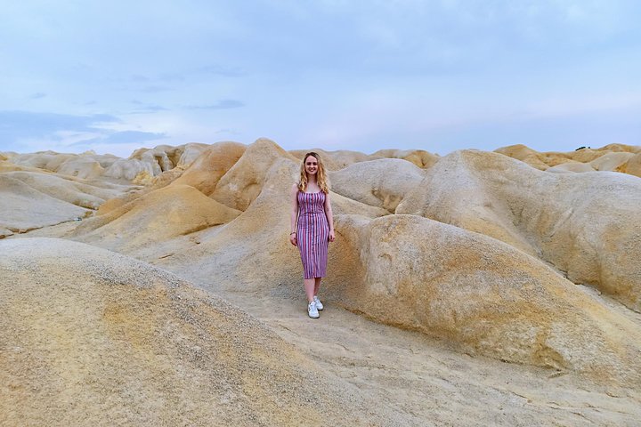 Bintan Sand Dunes and Blue Lakes Half-Day Tour with Lunch