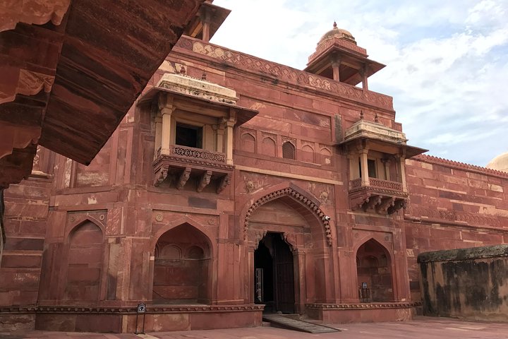 Bundi To Agra Drop Via Abhaneri Step Well's & Fatehpur Sikri