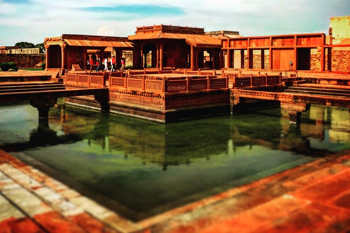 Bundi To Agra Drop Via Abhaneri Step Well's & Fatehpur Sikri