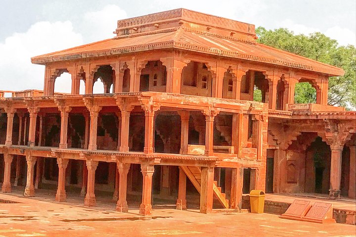 Bundi To Agra Drop Via Abhaneri Step Well's & Fatehpur Sikri