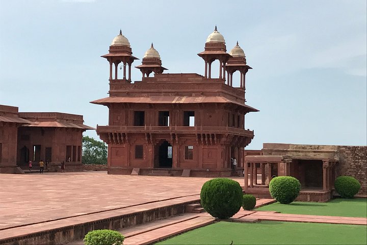 Bundi To Agra Drop Via Abhaneri Step Well's & Fatehpur Sikri