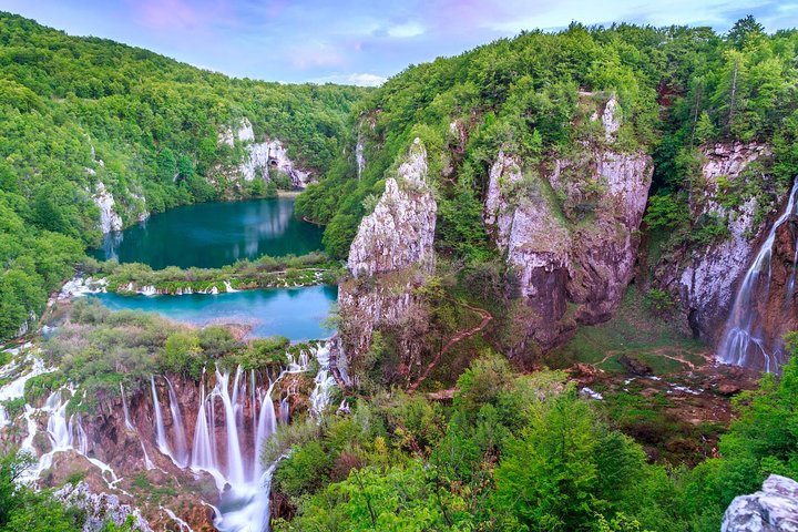 Guided transfer from Zagreb to Split with Plitvice Lakes stop