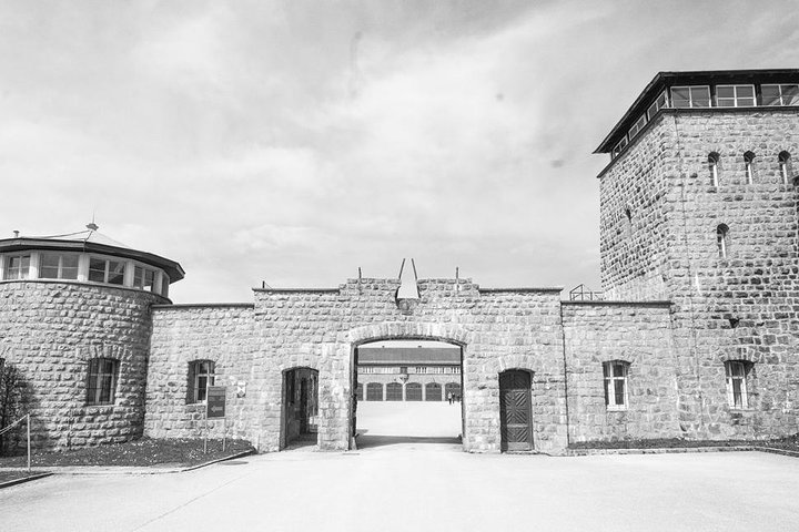 KZ Mauthausen Private Trip from Linz