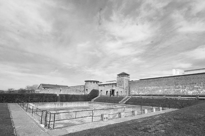 KZ Mauthausen Private Trip from Linz