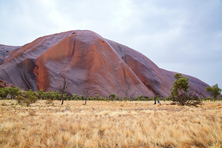 Uluru (Ayers Rock) Base and Sunset Half-Day Trip with Opt Outback BBQ Dinner