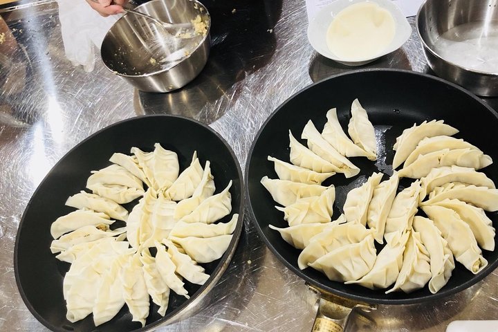 Vegan/Vegetarian Ramen and Gyoza by Bentoya cooking