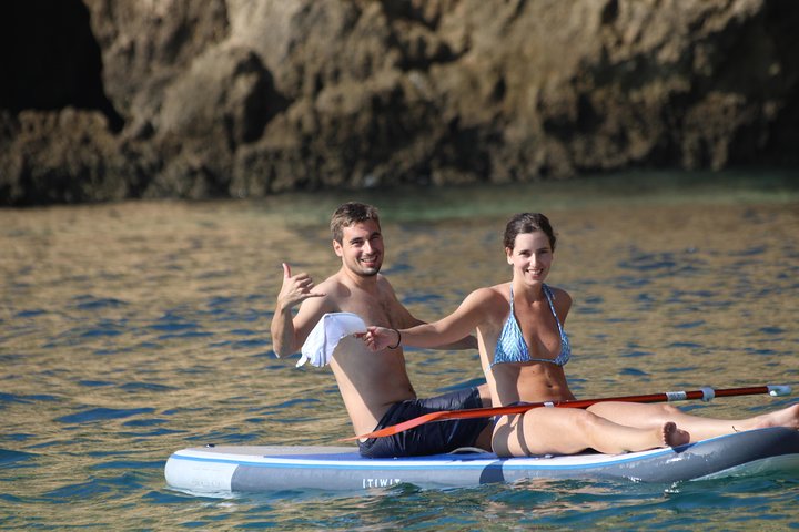 Kayak tour in Lagos to visit the caves with snorkeling.