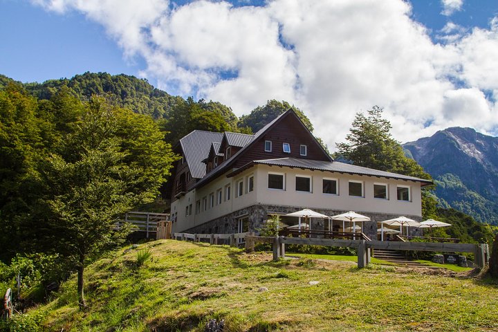 OneWay Journey: Puerto Varas, Chile to Bariloche, Argentina