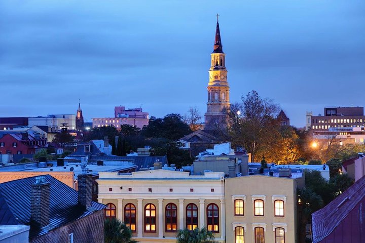 Haunted Evening Horse and Carriage Tour of Charleston