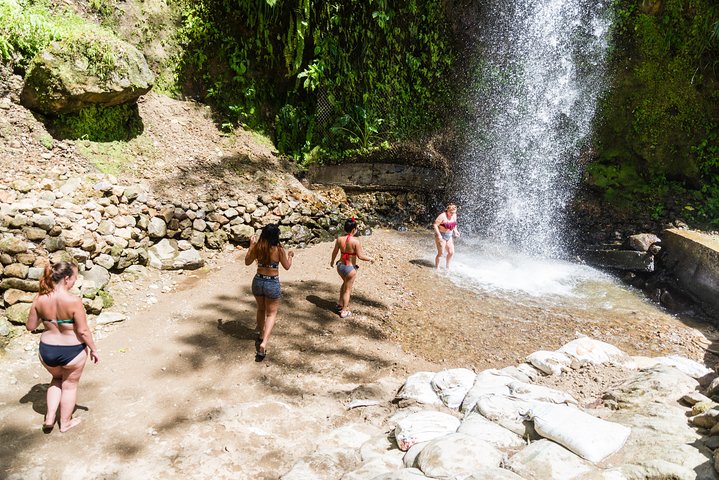 St Lucia Full-Day Catamaran Sightseeing Cruise With Snorkeling