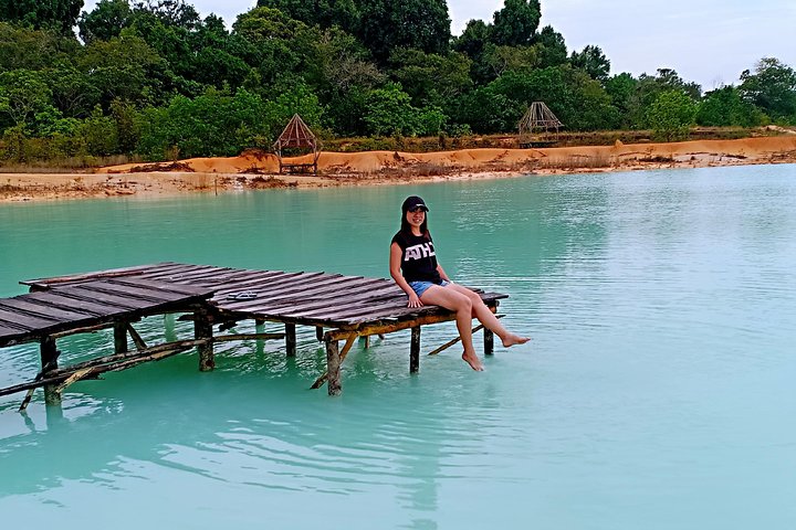 Bintan Sand Dunes and Blue Lakes Half-Day Tour with Lunch