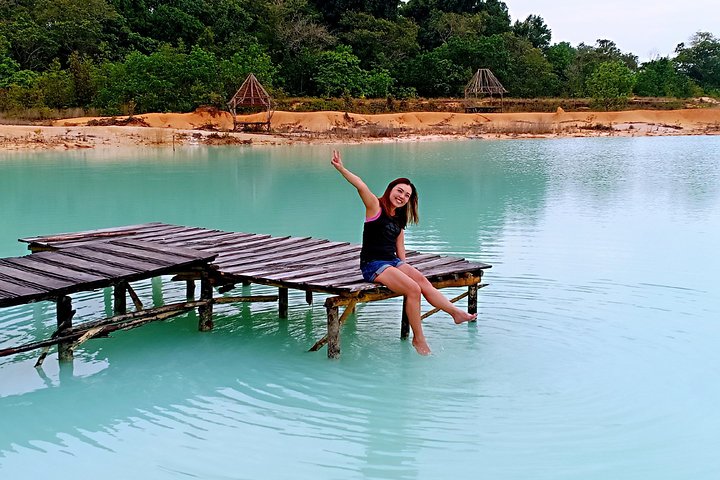 Bintan Sand Dunes and Blue Lakes Half-Day Tour with Lunch