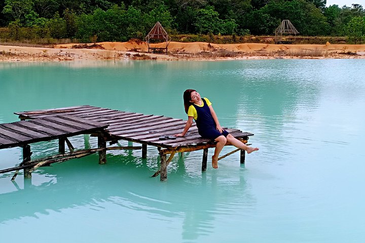 Bintan Sand Dunes and Blue Lakes Half-Day Tour with Lunch