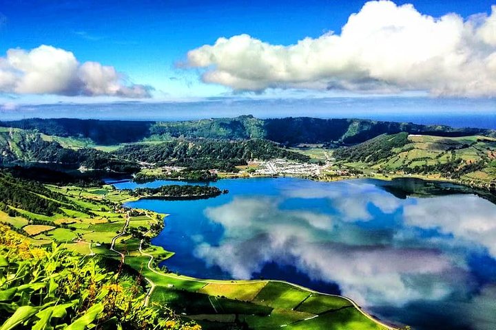 Off the Beaten Track Half Day Sete Cidades Jeep Tour