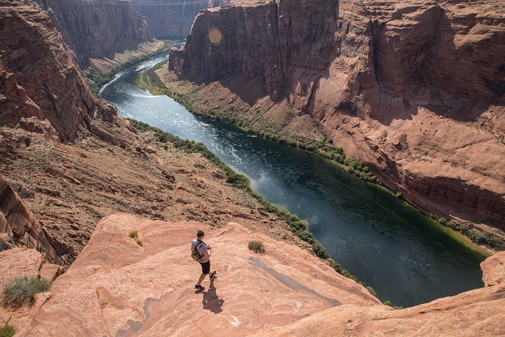 Shuttle Between Las Vegas, St George, Kanab and Page