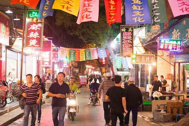 Xi'an Evening Food Tour by TukTuk