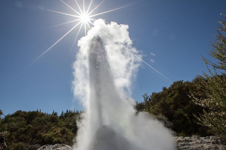 Wai-O-Tapu Thermal Wonderland, Rotorua, New Zealand