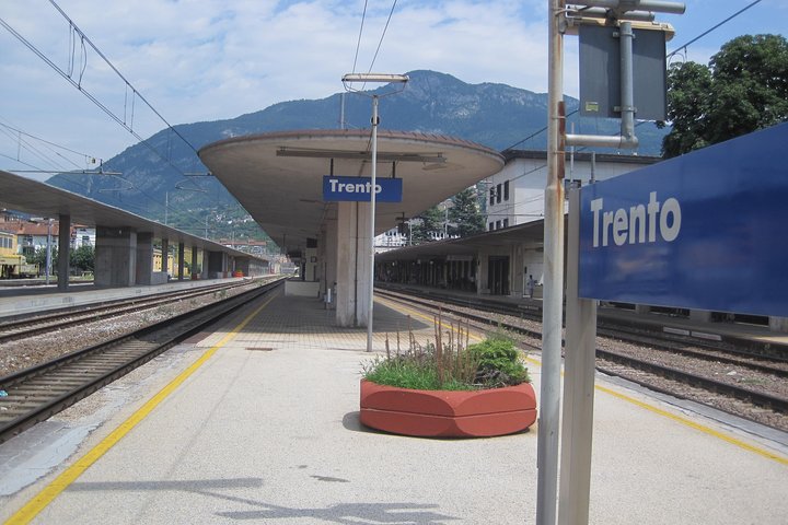Airports and stations DA taxi to Madonna di Campiglio and Pinzolo