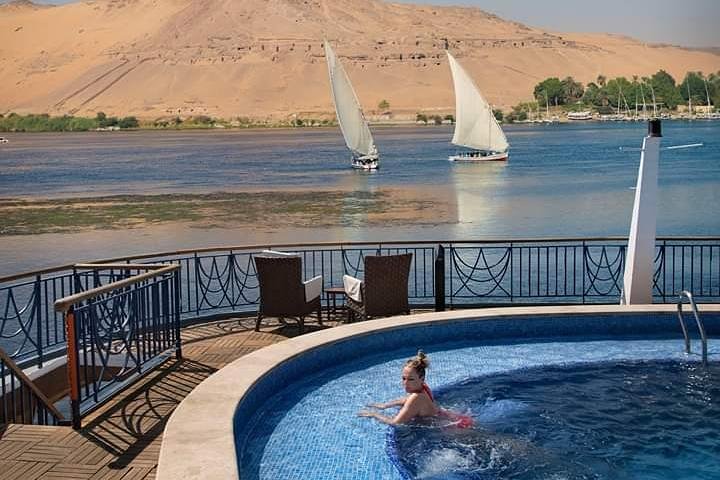 4-Day Nile cruise Aswan to Luxor with Abu Simbel & Guided Tours